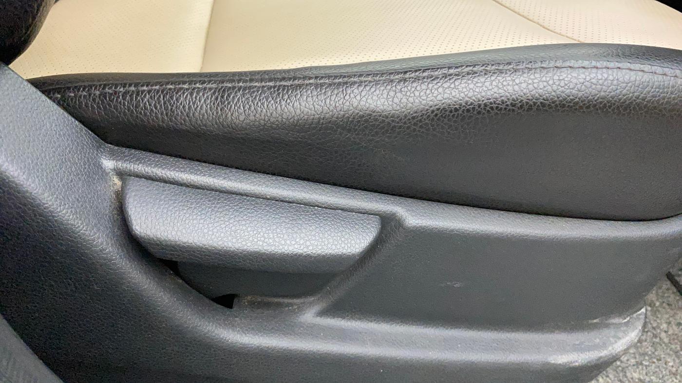 2014 Hyundai Eon ERA +, Petrol, Manual, 50,492 km, Driver Side Adjustment Panel