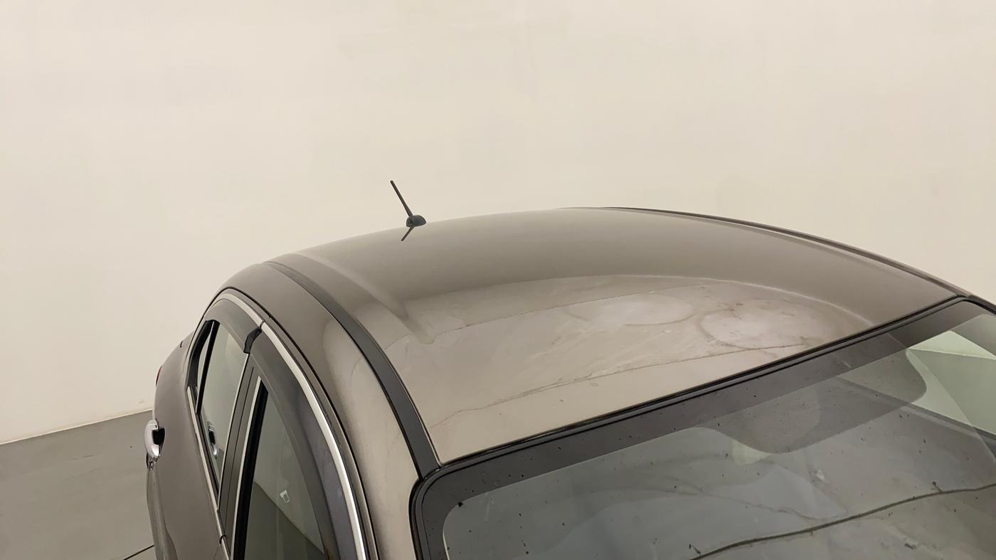 2022 Maruti Dzire ZXI CNG, CNG, Manual, 33,650 km, Roof