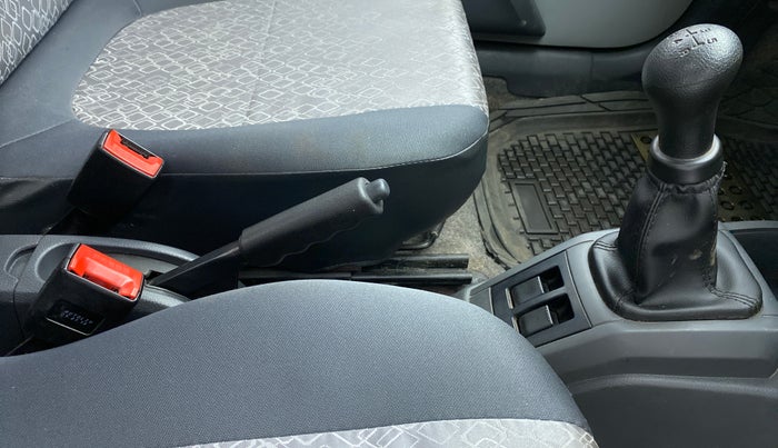 2018 Maruti Alto 800 LXI, Petrol, Manual, 30,458 km, Gear Lever