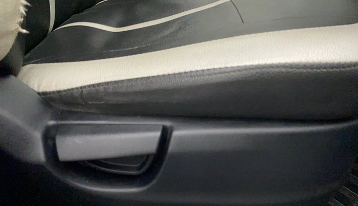 2018 Hyundai NEW SANTRO SPORTZ AMT, Petrol, Automatic, 52,585 km, Driver Side Adjustment Panel