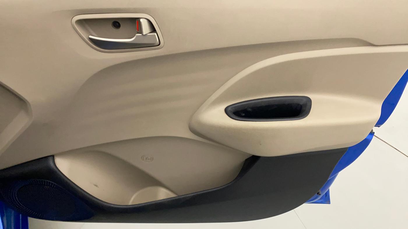 2018 Hyundai NEW SANTRO SPORTZ AMT, Petrol, Automatic, 52,585 km, Driver Side Door Panels Control