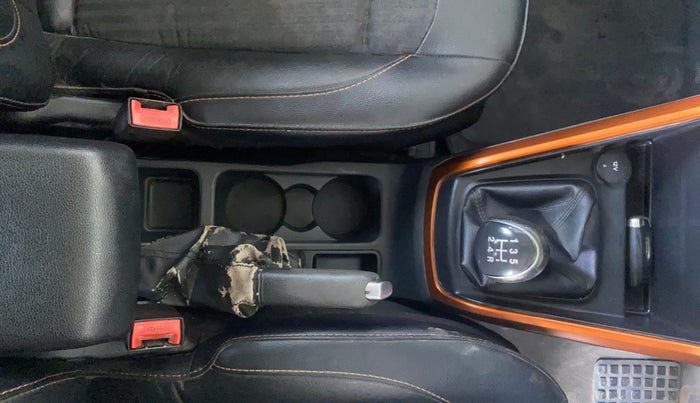 2018 Ford Ecosport TITANIUM 1.5L SPORTS(SUNROOF) DIESEL, Diesel, Manual, 1,42,097 km, Gear Lever