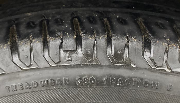 2019 Maruti Dzire ZXI AMT, Petrol, Automatic, 28,799 km, Right Front Tyre Tread