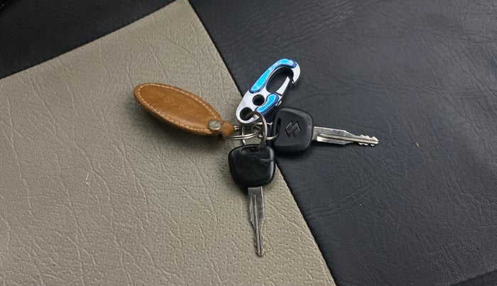 2020 Maruti Eeco 5 STR WITH A/C+HTR, Petrol, Manual, 57,928 km, Key Close Up