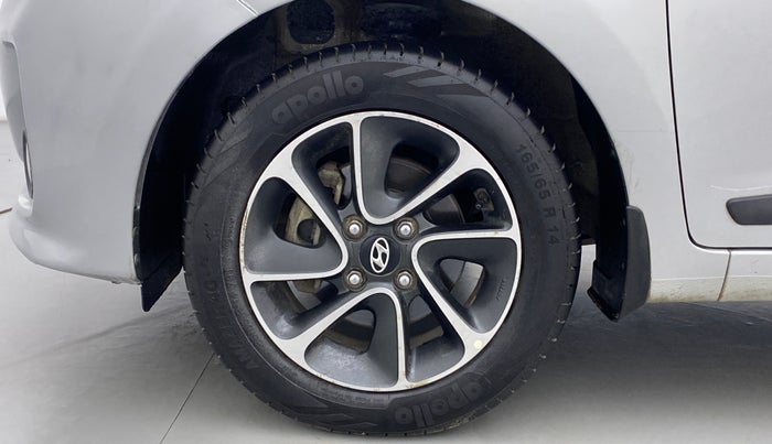 2017 Hyundai Grand i10 SPORTZ (O) AT 1.2 KAPPA VTVT, Petrol, Automatic, 44,433 km, Left Front Wheel
