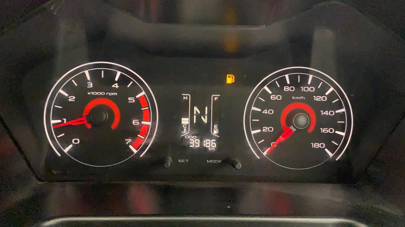 2017 Mahindra Kuv100 K4 6 STR, Petrol, Manual, 39,182 km, Odometer Image