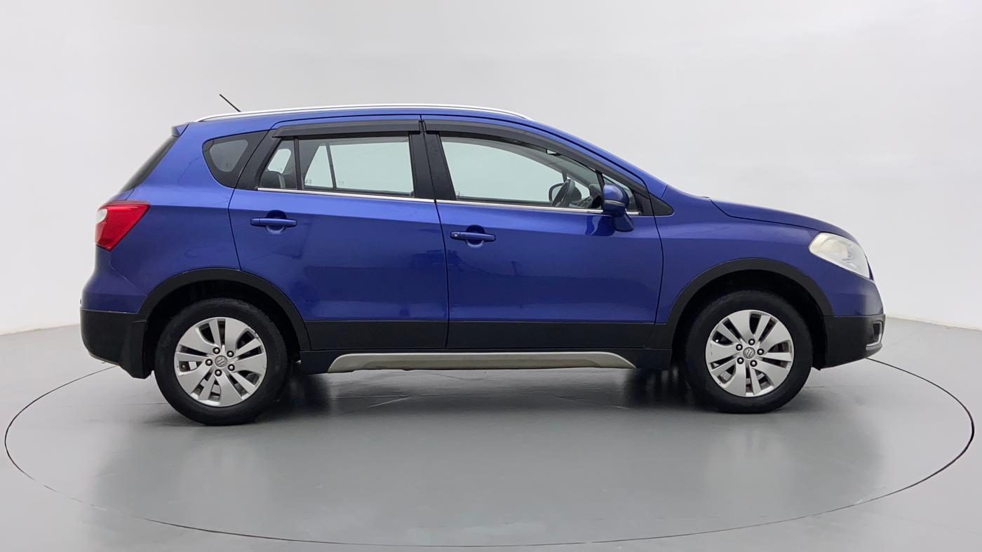 2015 Maruti S Cross ALPHA 1.3, Diesel, Manual, 73,752 km, Right Side