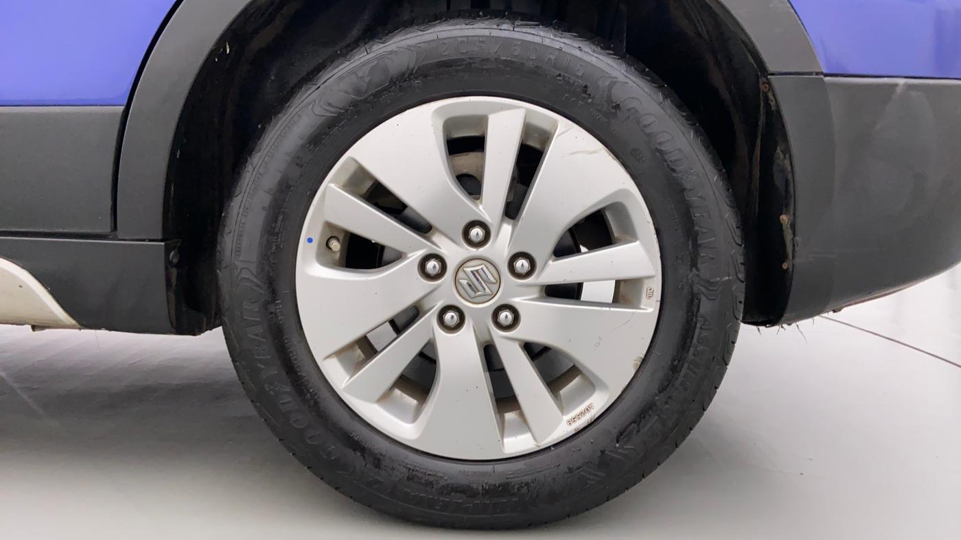 2015 Maruti S Cross ALPHA 1.3, Diesel, Manual, 73,752 km, Left Rear Wheel