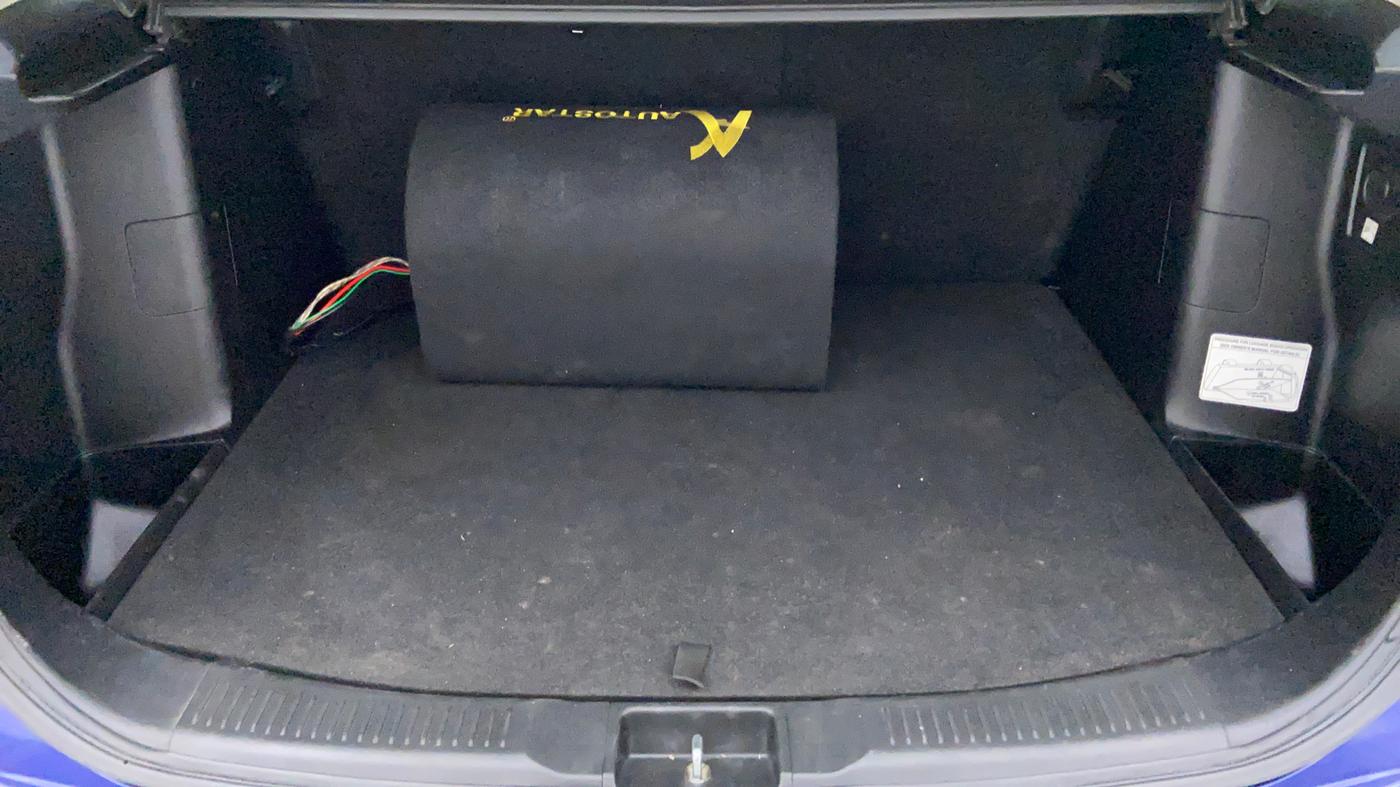 2015 Maruti S Cross ALPHA 1.3, Diesel, Manual, 73,752 km, Boot Inside