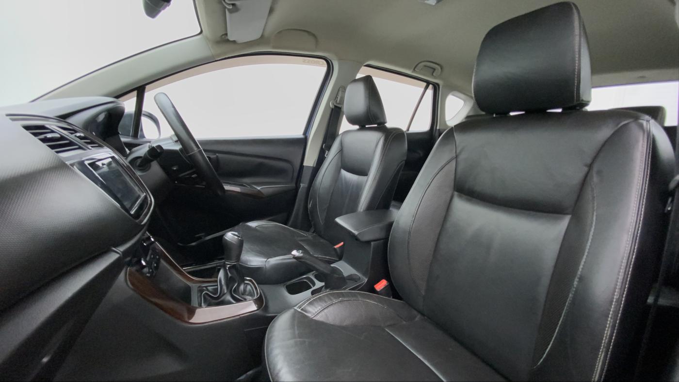2015 Maruti S Cross ALPHA 1.3, Diesel, Manual, 73,752 km, Right Side Front Door Cabin
