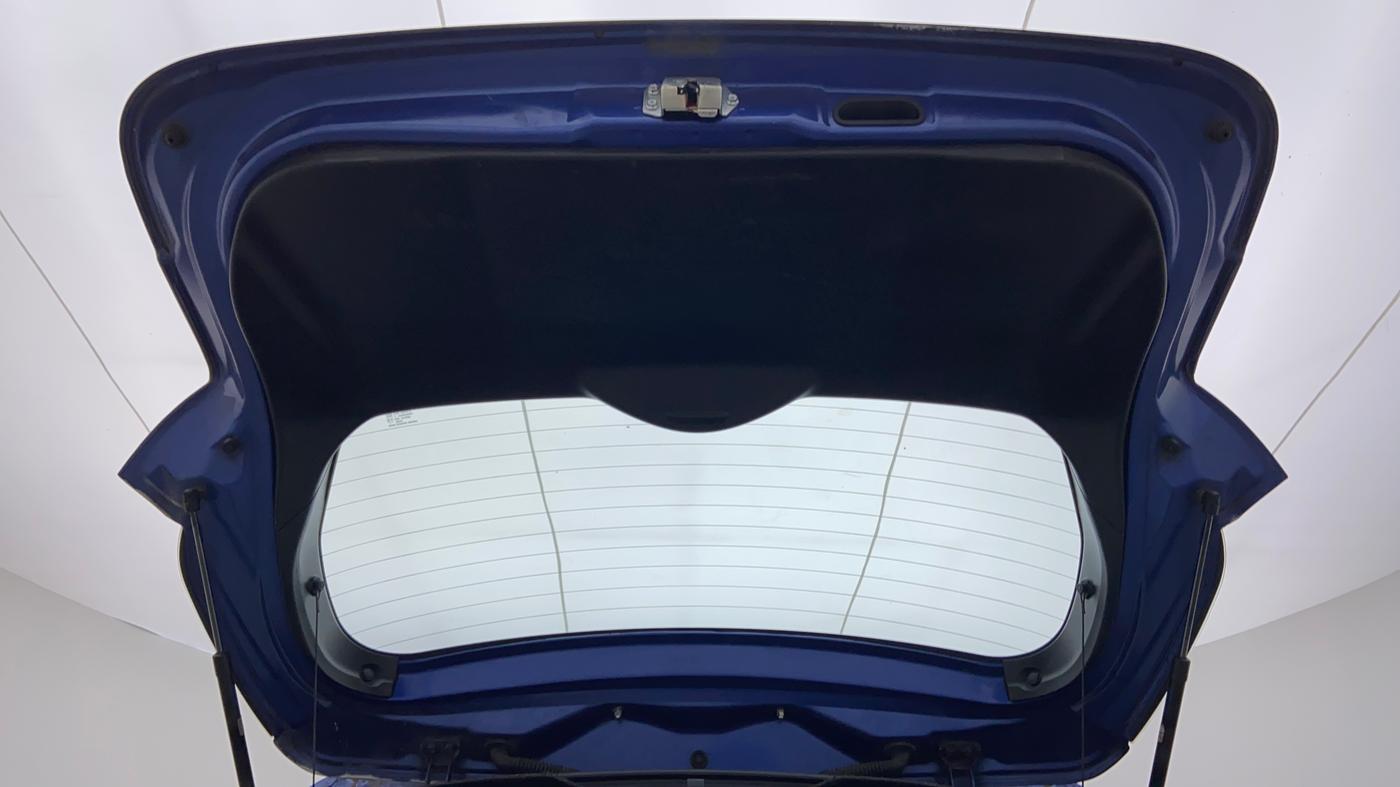 2015 Maruti S Cross ALPHA 1.3, Diesel, Manual, 73,752 km, Boot Door Open
