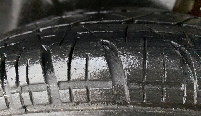 2012 Maruti Swift Dzire VXI, Petrol, Manual, 85,103 km, Left Rear Tyre Tread