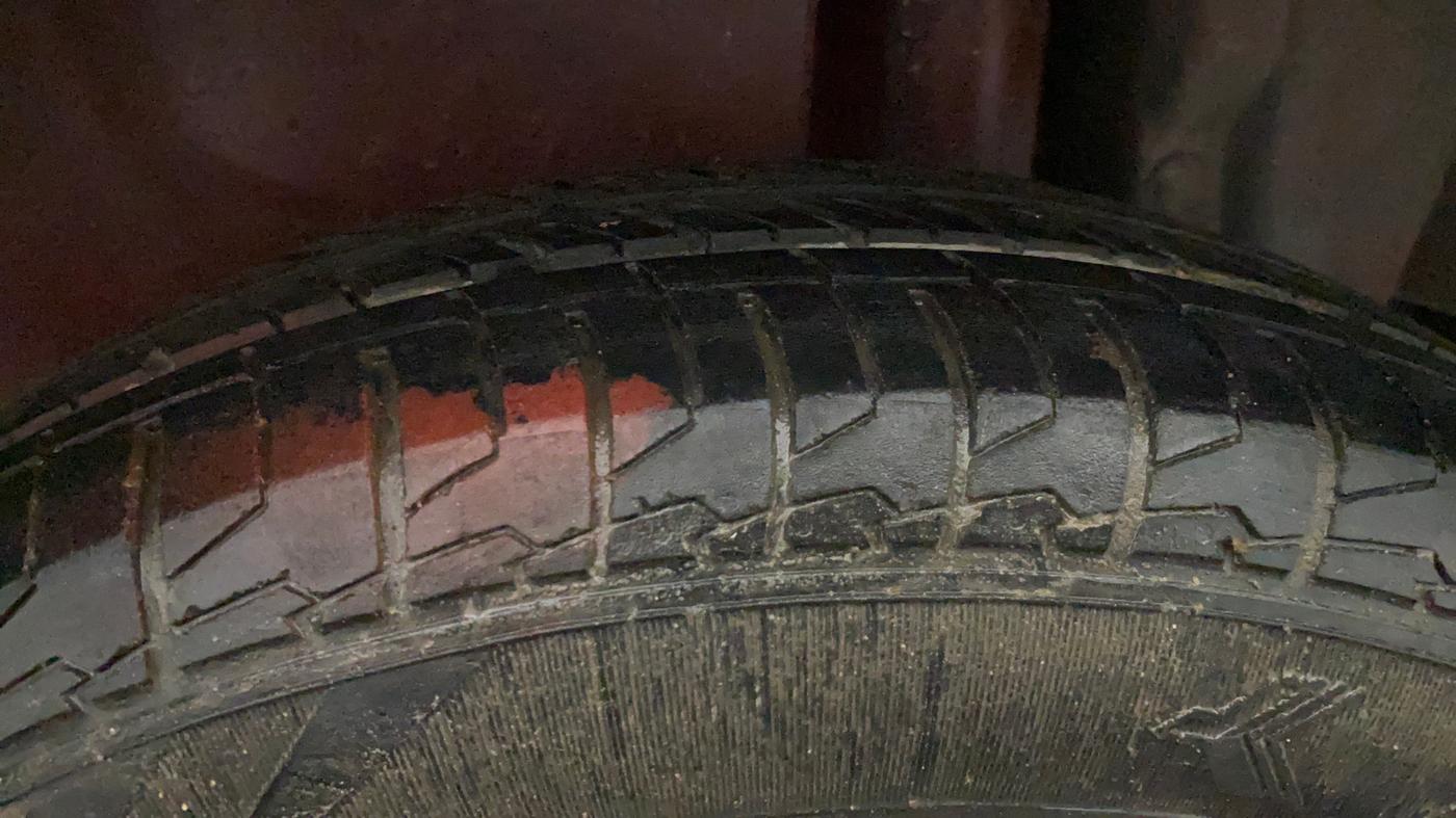 2014 Maruti Swift Dzire VXI, Petrol, Manual, 66,218 km, Left Rear Tyre Tread