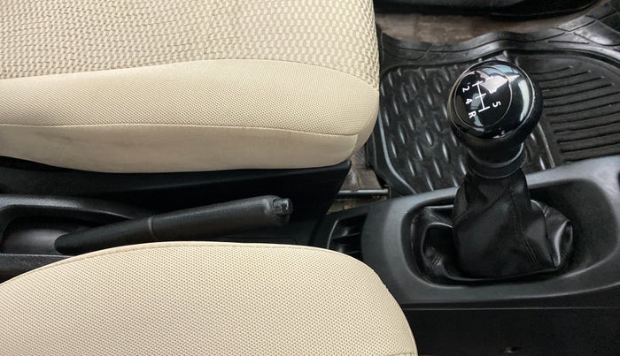 2018 Maruti Wagon R 1.0 LXI CNG OPT, CNG, Manual, 79,304 km, Gear Lever