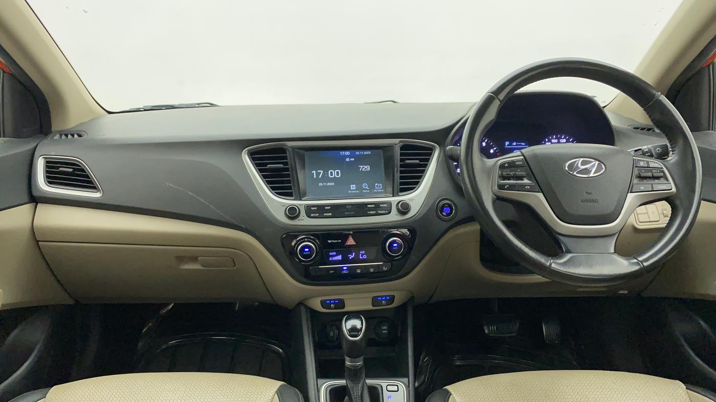2017 Hyundai Verna 1.6 VTVT SX (O) AT, Petrol, Automatic, 71,002 km, Dashboard
