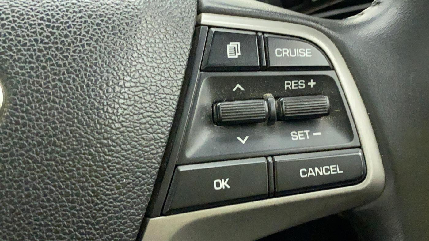 2017 Hyundai Verna 1.6 VTVT SX (O) AT, Petrol, Automatic, 71,002 km, Adaptive Cruise Control