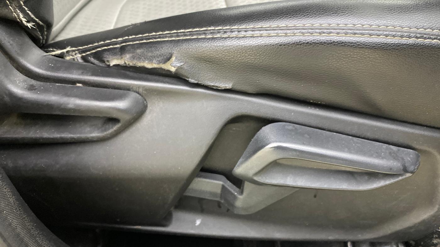 2020 Tata Tiago XZ PLUS PETROL, Petrol, Manual, 76,796 km, Driver Side Adjustment Panel