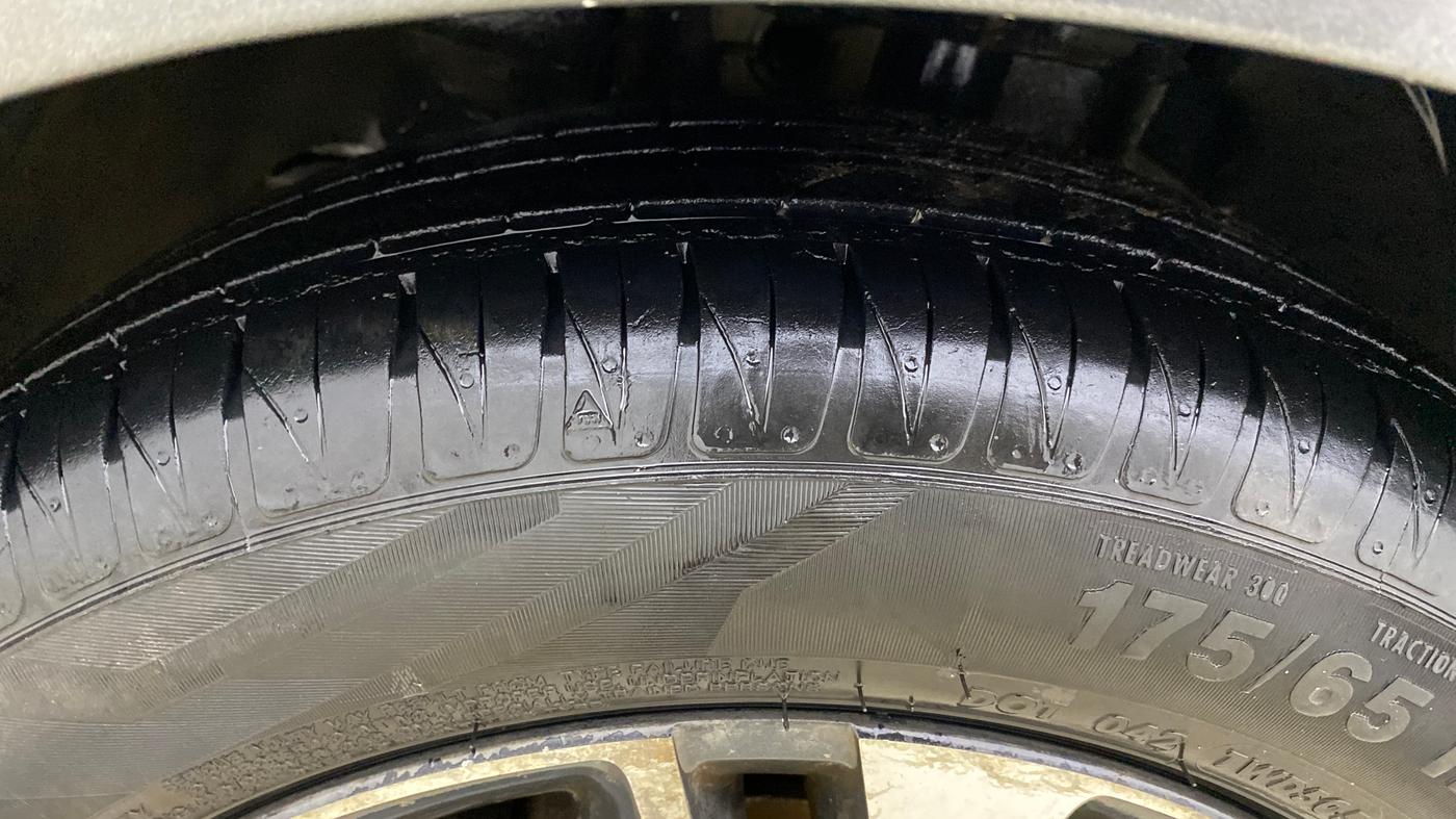 2020 Tata Tiago XZ PLUS PETROL, Petrol, Manual, 76,796 km, Left Front Tyre Tread