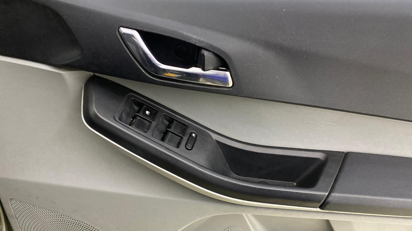2020 Tata Tiago XZ PLUS PETROL, Petrol, Manual, 76,796 km, Driver Side Door Panels Control