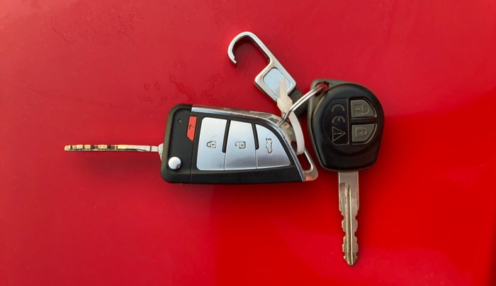 2018 Maruti Baleno DELTA PETROL 1.2, Petrol, Manual, 1,19,318 km, Key Close Up