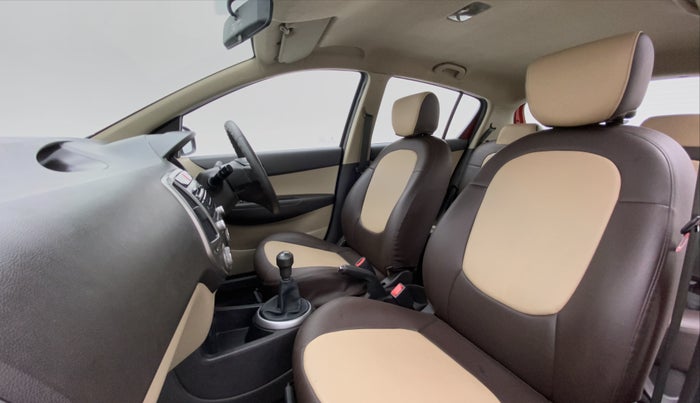 2012 Hyundai i20 MAGNA O 1.2, Petrol, Manual, 42,338 km, Right Side Front Door Cabin