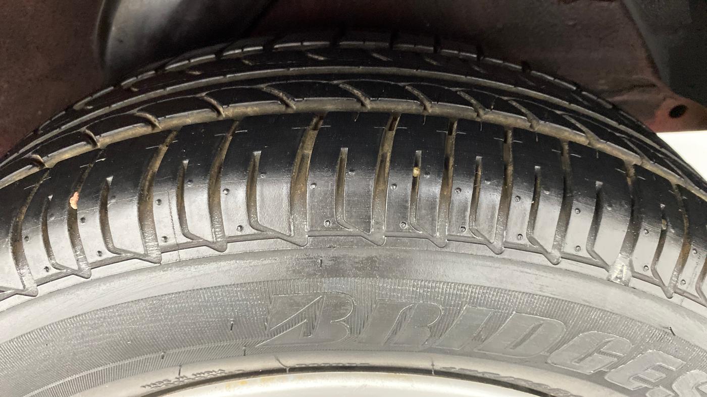 2012 Hyundai i20 MAGNA O 1.2, Petrol, Manual, 42,338 km, Left Rear Tyre Tread