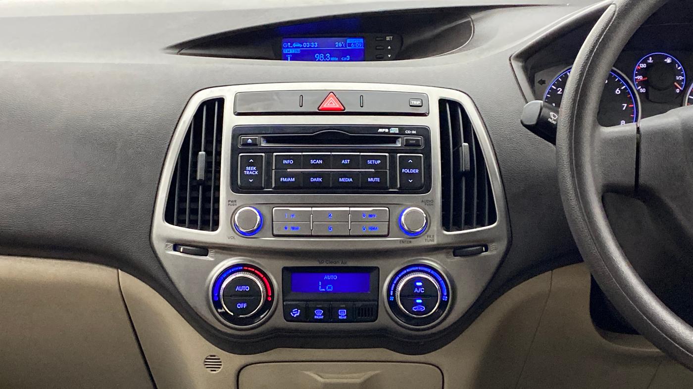2012 Hyundai i20 MAGNA O 1.2, Petrol, Manual, 42,338 km, Air Conditioner