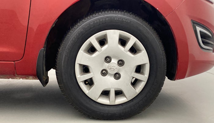 2012 Hyundai i20 MAGNA O 1.2, Petrol, Manual, 42,338 km, Right Front Wheel