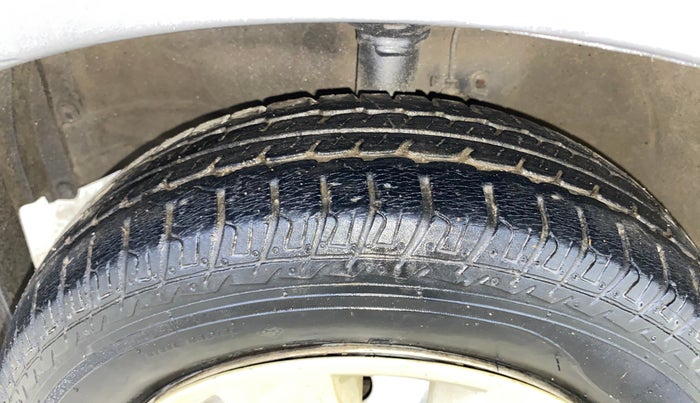 2017 Maruti Wagon R 1.0 LXI CNG, CNG, Manual, 30,001 km, Left Front Tyre Tread