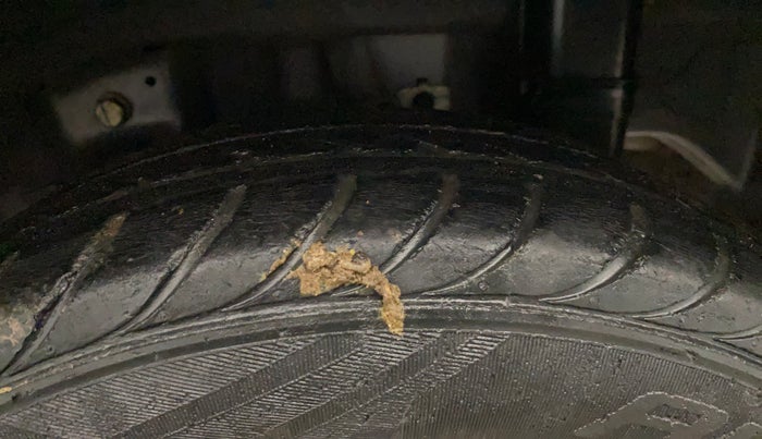 2018 Hyundai Eon ERA +, Petrol, Manual, 52,744 km, Left Rear Tyre Tread