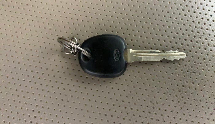 2018 Hyundai Eon ERA +, Petrol, Manual, 52,744 km, Key Close Up