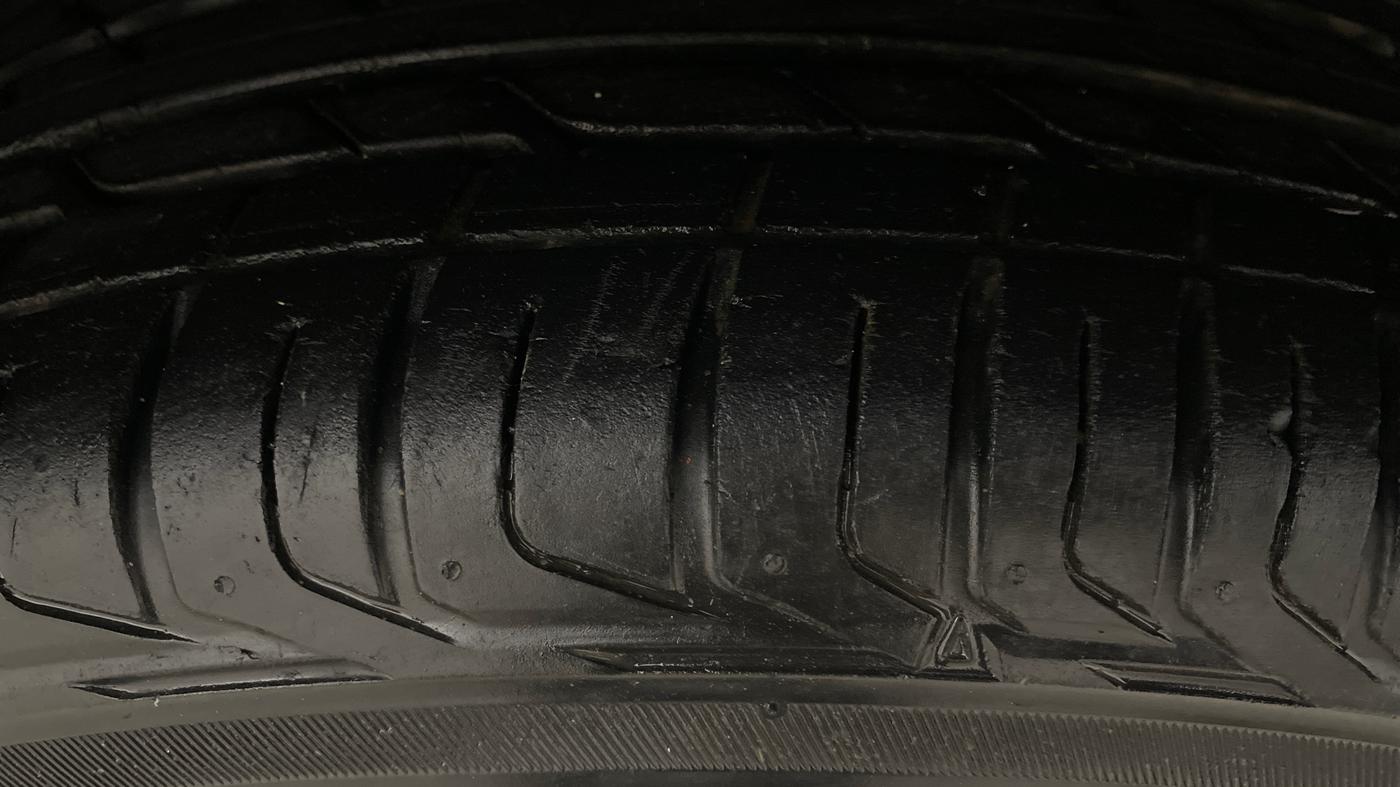2023 Tata NEXON XM PLUS SUNROOF PETROL, Petrol, Manual, 54,268 km, Right Front Tyre Tread