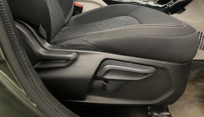 2022 Tata NEXON XZA PLUS SUNROOF PETROL, Petrol, Automatic, 27,563 km, Driver Side Adjustment Panel