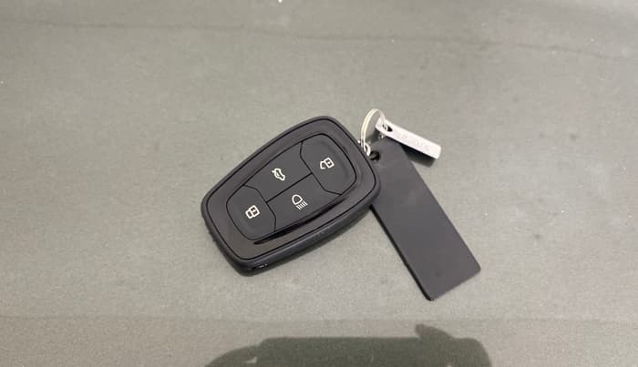 2022 Tata NEXON XZA PLUS SUNROOF PETROL, Petrol, Automatic, 27,563 km, Key Close Up