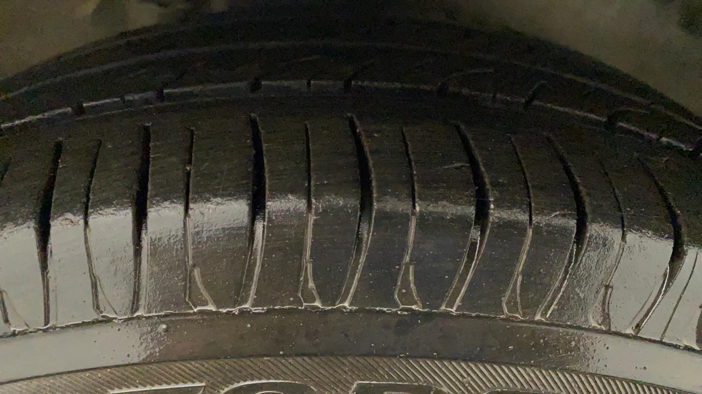 2010 Maruti Alto K10 VXI, Petrol, Manual, 59,489 km, Right Front Tyre Tread