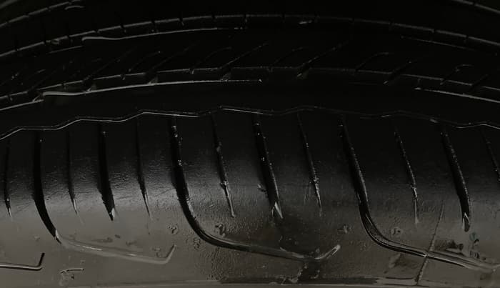 2024 Tata PUNCH ACCOMPLISHED DAZZLE SUNROOF CNG MT, CNG, Manual, 14,692 km, Right Front Tyre Tread