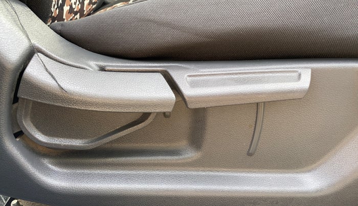 2021 Hyundai AURA S 1.2 CNG, CNG, Manual, 51,507 km, Driver Side Adjustment Panel