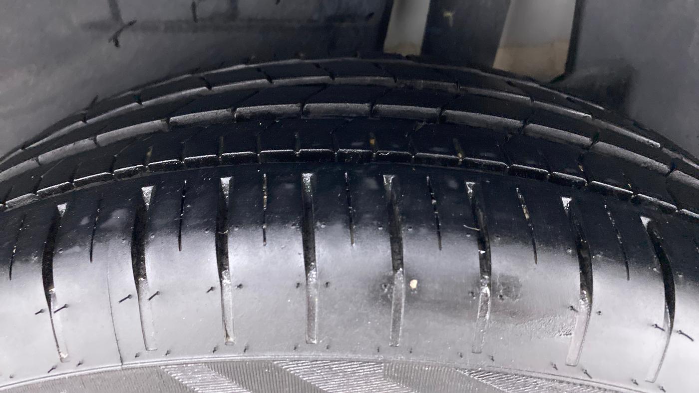 2022 Maruti Dzire ZXI Plus, Petrol, Manual, 5,748 km, Left Rear Tyre Tread