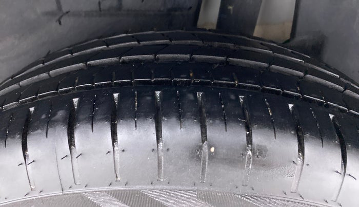 2022 Maruti Dzire ZXI Plus, Petrol, Manual, 5,748 km, Left Rear Tyre Tread