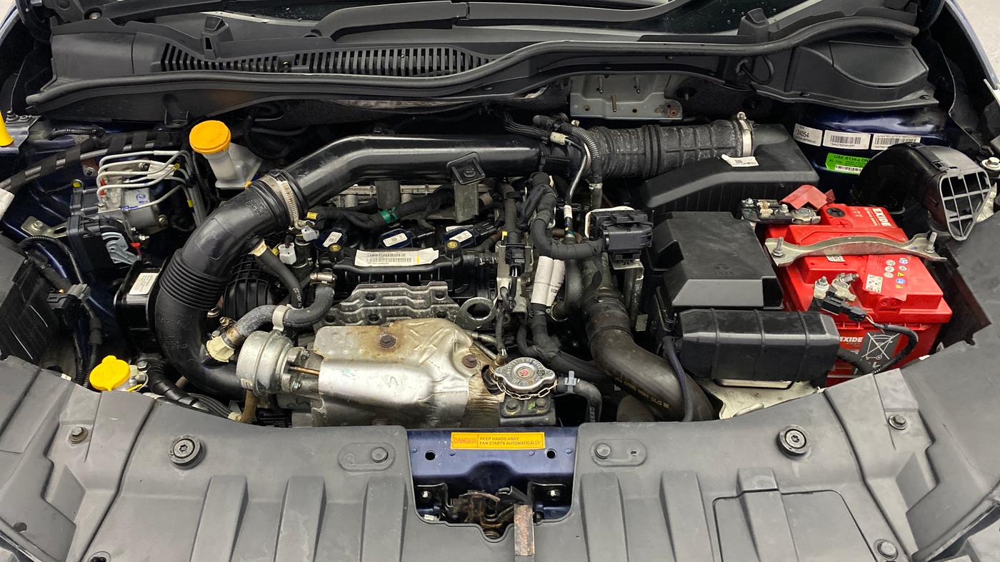 2023 Tata ALTROZ XZ PLUS PETROL, Petrol, Manual, 19,744 km, Engine View