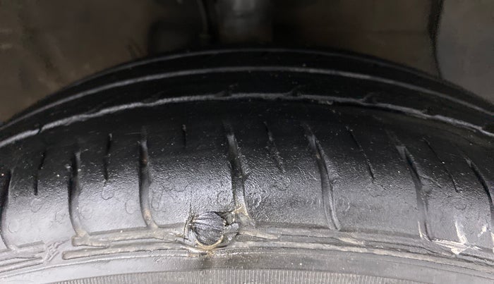 2021 Hyundai GRAND I10 NIOS Asta Petrol, Petrol, Manual, 38,281 km, Right Front Tyre Tread