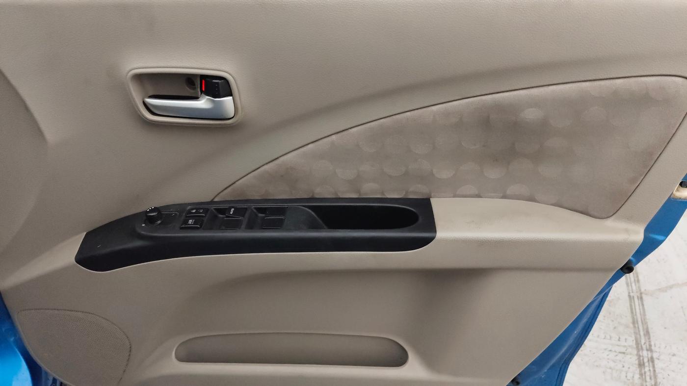 2016 Maruti Celerio ZXI, Petrol, Manual, 40,281 km, Driver Side Door Panels Control