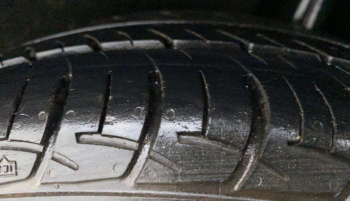2019 Maruti Baleno DELTA PETROL 1.2, Petrol, Manual, 53,773 km, Left Rear Tyre Tread