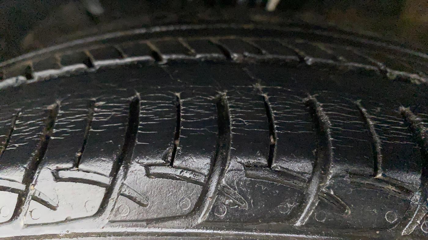 2019 Maruti Baleno DELTA PETROL 1.2, Petrol, Manual, 53,773 km, Left Front Tyre Tread