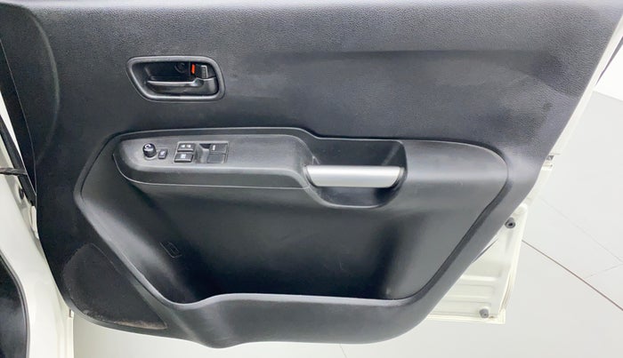 2020 Maruti IGNIS SIGMA 1.2 K12, Petrol, Manual, 10,115 km, Driver Side Door Panels Control