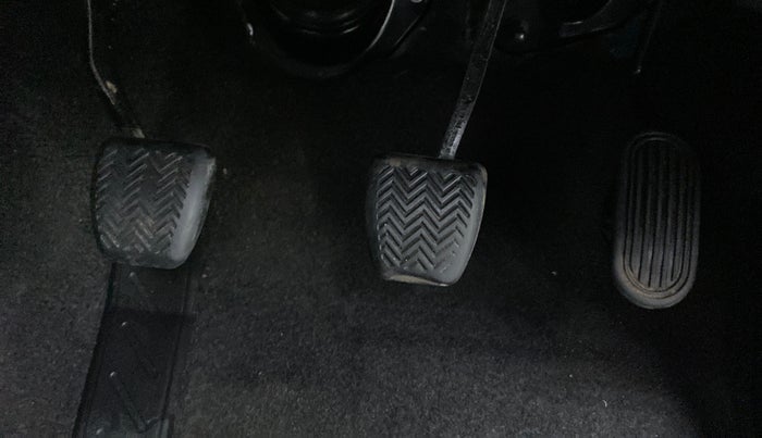 2018 Toyota Innova Crysta 2.4 VX 8 STR, Diesel, Manual, 36,579 km, Pedals