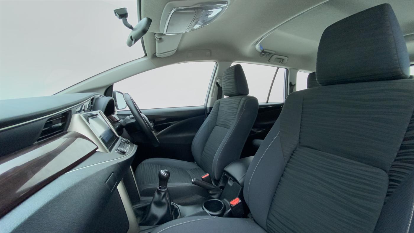2018 Toyota Innova Crysta 2.4 VX 8 STR, Diesel, Manual, 36,579 km, Right Side Front Door Cabin
