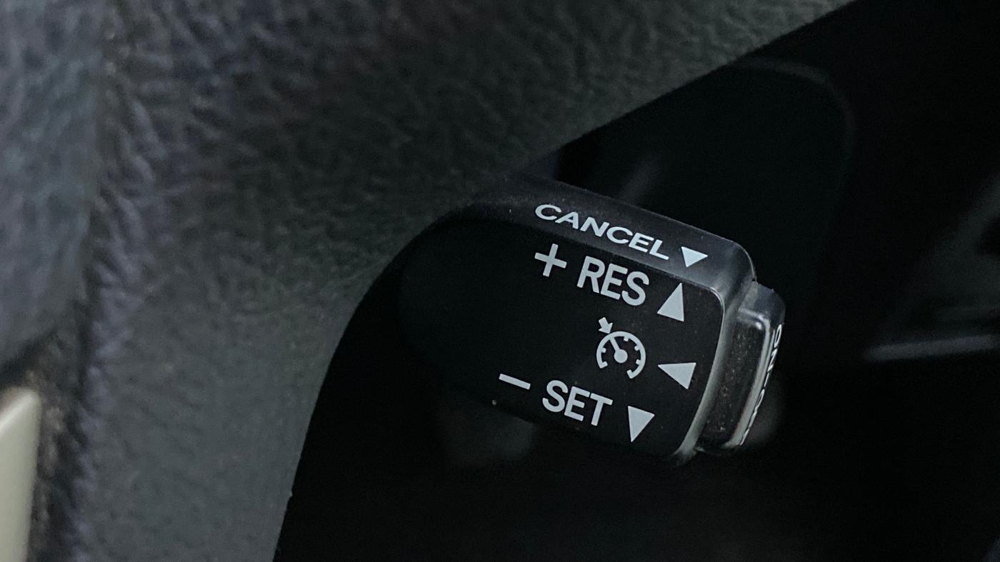2018 Toyota Innova Crysta 2.4 VX 8 STR, Diesel, Manual, 36,579 km, Adaptive Cruise Control