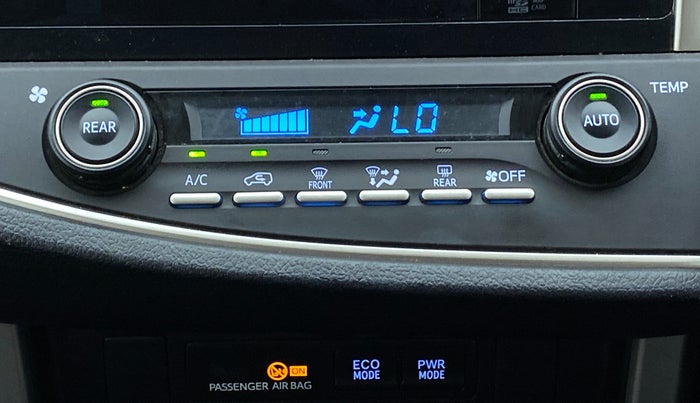 2018 Toyota Innova Crysta 2.4 VX 8 STR, Diesel, Manual, 36,579 km, Automatic Climate Control