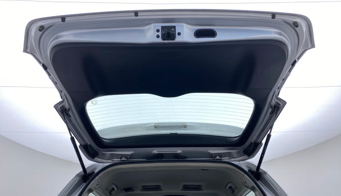 2018 Toyota Innova Crysta 2.4 VX 8 STR, Diesel, Manual, 36,579 km, Boot Door Open